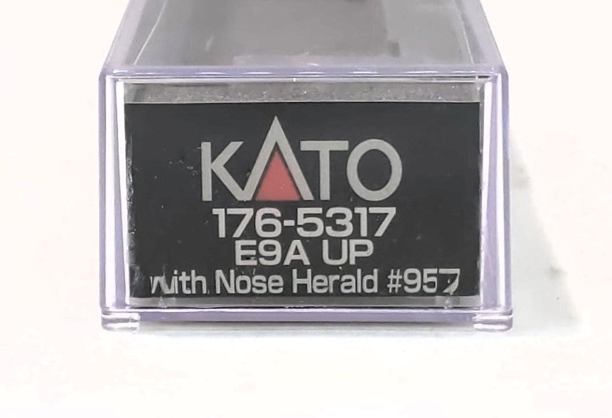 Kato 176-5317 N Union Pacific Nose Herald EMD E9A Diesel Locomotive #957