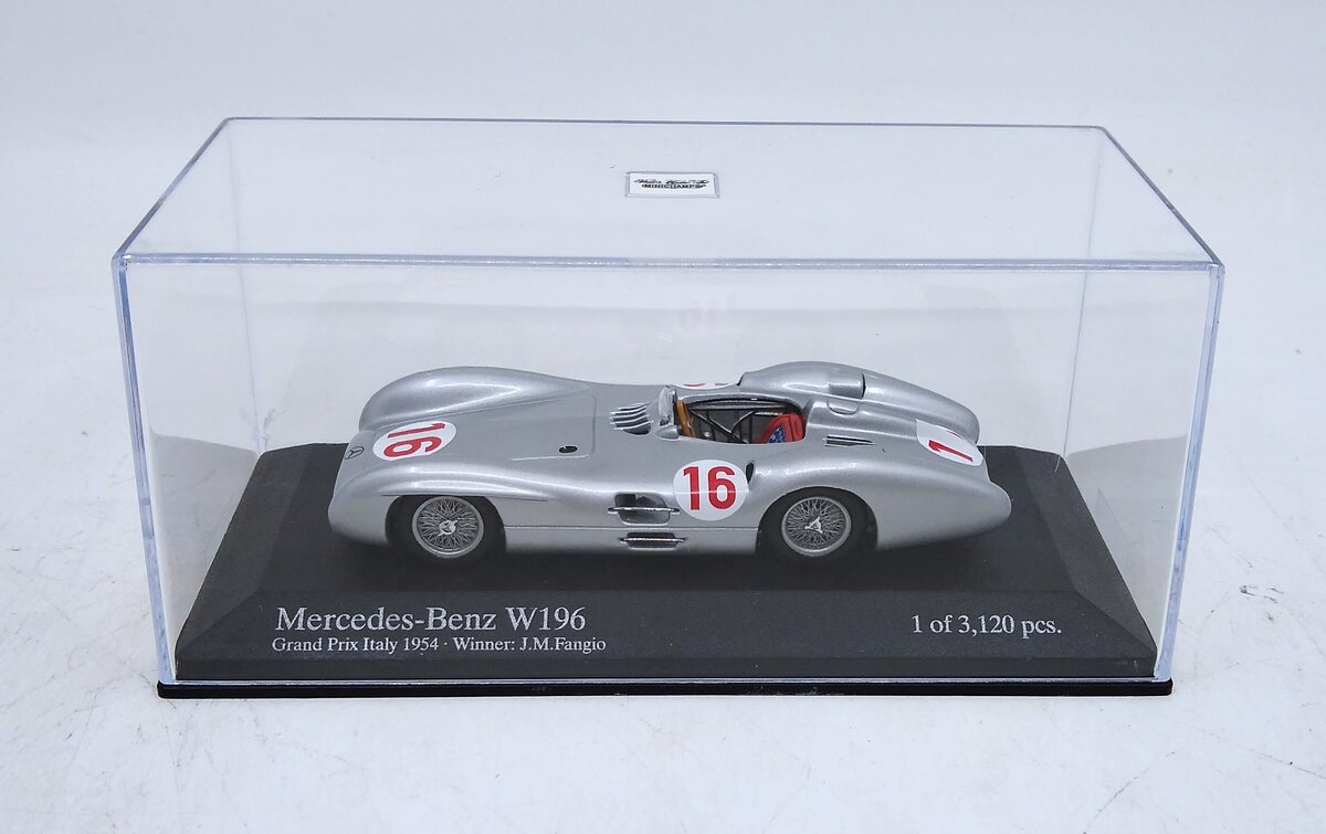 Minichamps 432543016 1:43 Scale 1954 Mercedes-Benz W196 #16 J.M.Fangio NEW