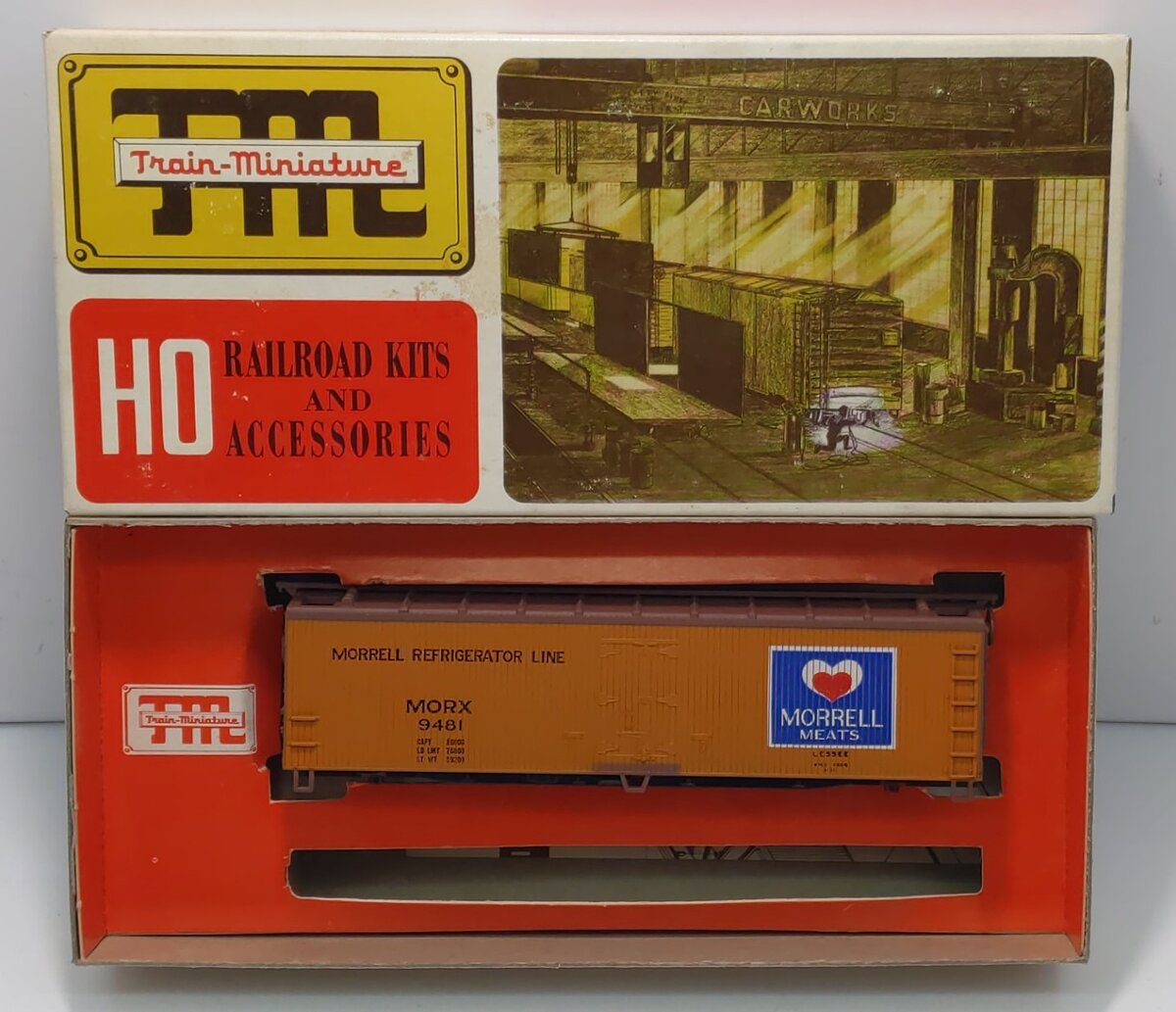 Train Miniature 8066 HO Morrell Meats Double Sheatned Reefer Kit