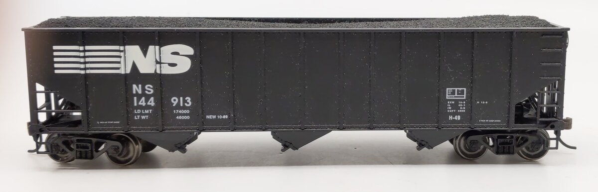 Bachmann 18741 HO Norfolk Southern 3-Bay 100-Ton Open Hopper #144913