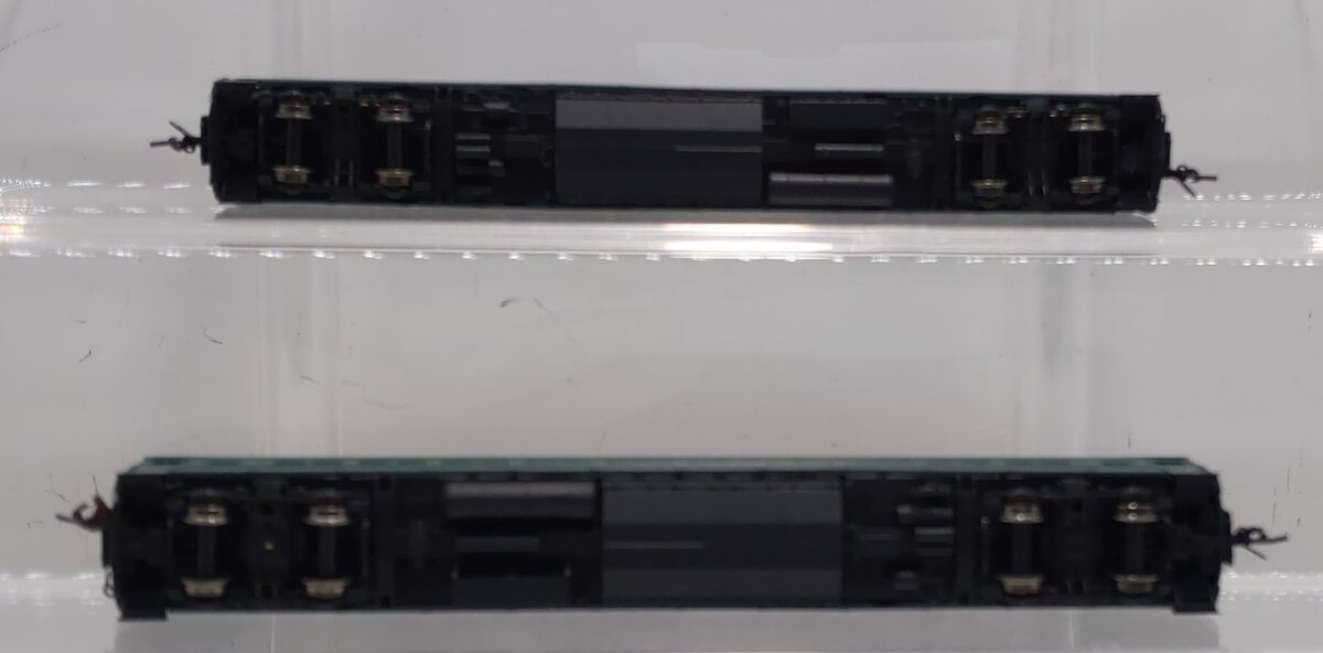Broadway Limited 6535 N Maine Central 80' Pass Coach Green & Gold B (Pack of 2)