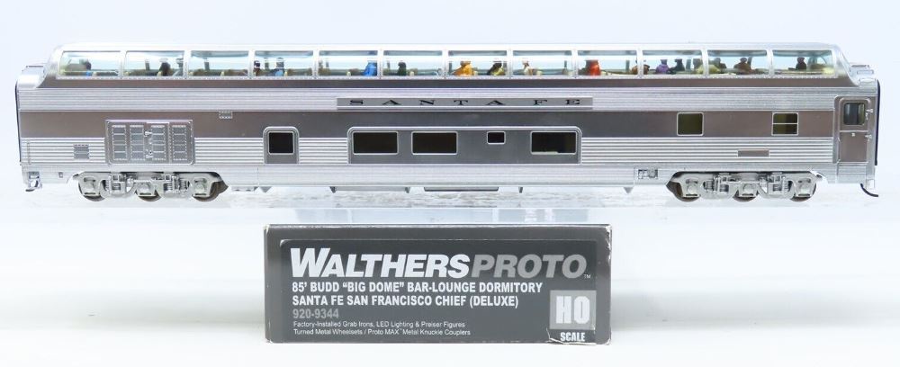 Walthers 920-9344 HO ATSF Chief 85' Budd Big Dome Bar-Lounge Dormitory