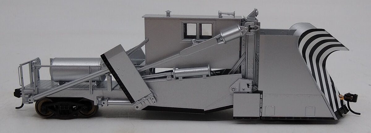 Walthers 920-110125 HO Painted/Unlettered Silver Jordan Spreader Ready to Run