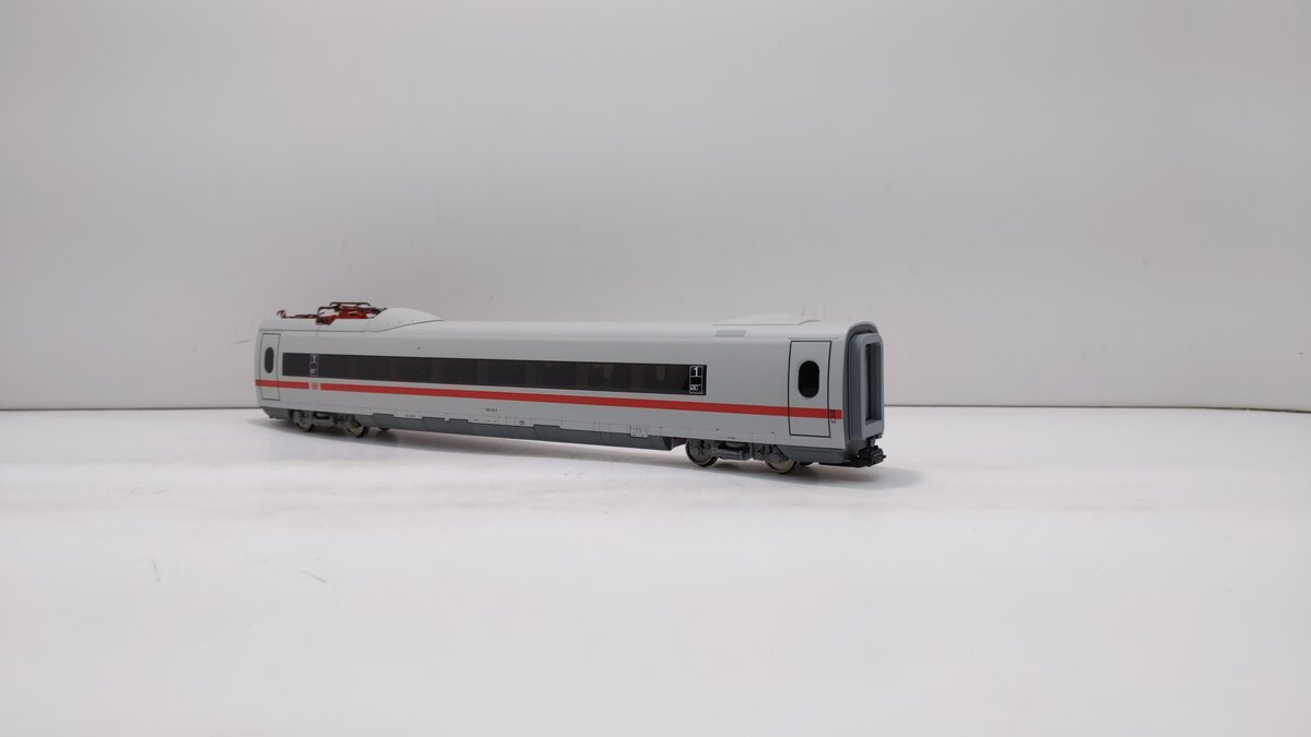 Piko 57690 HO ICE 3 1st Class Car with Pantograph DB V
