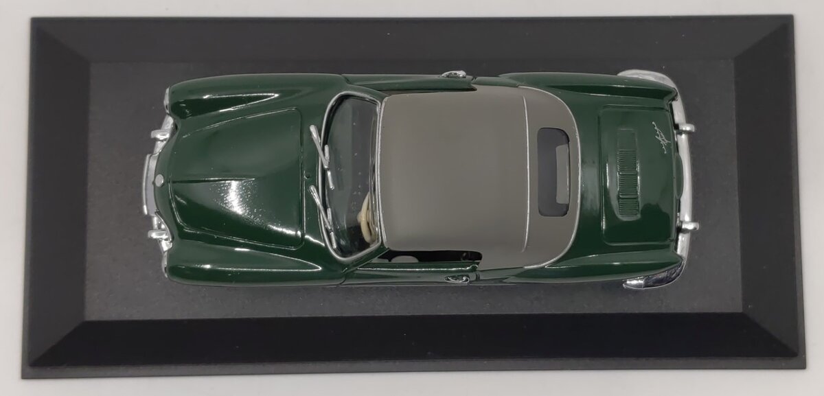 Minichamps 5060 1/43 Karmann Ghia Cabriolet Soft-Top Green Model Car LN/Box