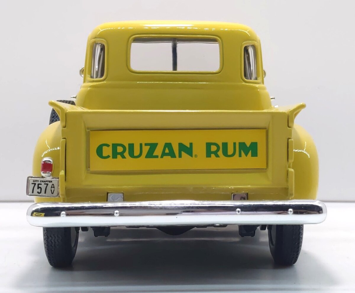 Welly Diecast 9836 1/18 Die-Cast Cruzan Rum 1953 Chevrolet Pickup LN/Box