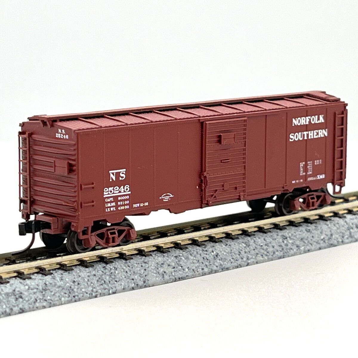 Atlas 50000524 N Scale Norfolk Southern Box Car #25246