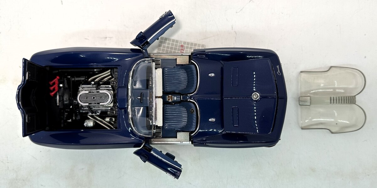 Franklin Mint B11WS38 1:24 1965 Chevrolet Mako Shark Corvette EX/Box