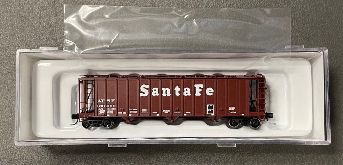 Atlas 50002915 N Santa Fe General American 3500 Dry-Flo 3-Bay Covered Hopper Car