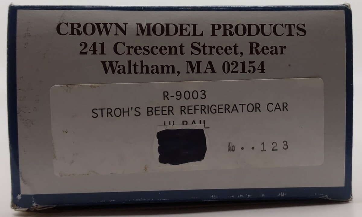 Crown Model Products R-9003 O Gauge Stroh's Beer Refrigerator Car #123 VG/Box