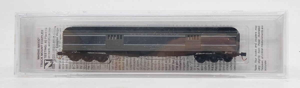 Micro-Trains 14700190 N Union Pacific 70’ Heavyweight Baggage Car #740