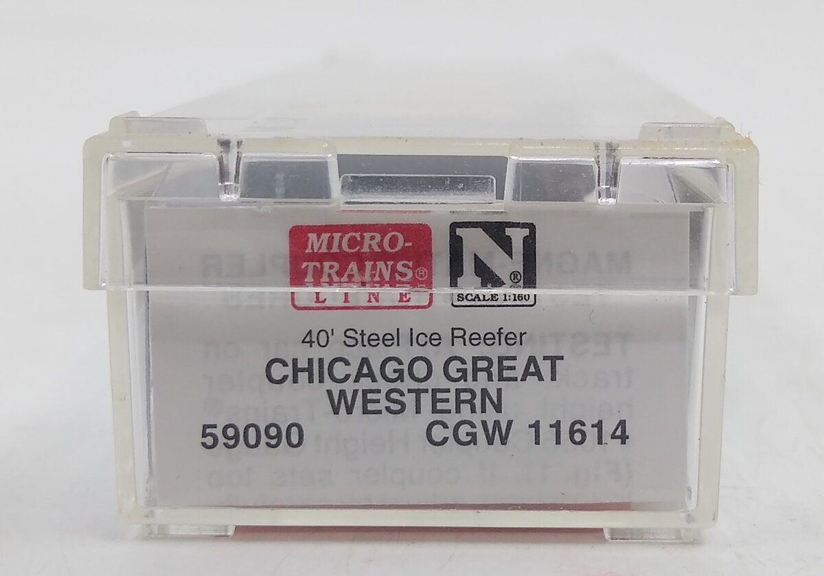 Micro-Trains 05900090 N Chicago Great Western 40' Steel Ice Reefer #11614