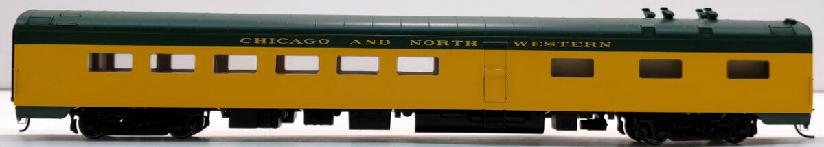 Walthers 932-15352 HO Chicago & North Western 85' Pullman-Standard 48-Seat Diner