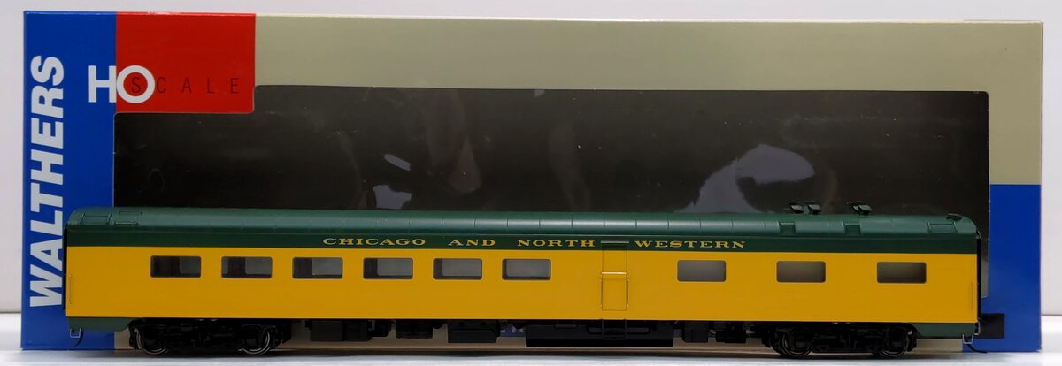 Walthers 932-15352 HO Chicago & North Western 85' Pullman-Standard 48-Seat Diner