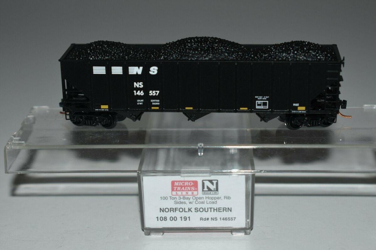Micro-Trains 10800191 N NS 100-Ton 3-Bay Rib Side Open Hopper w/Load #146557