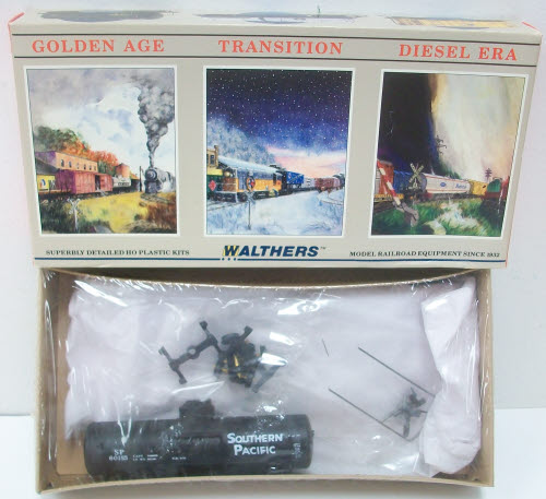 Walthers 932-5006 HO Scale Southern Pacific Tank Car Plastic Kit
