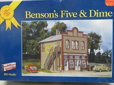 Walthers 933-3613 HO Gold Ribbon Series Benson's Five and Dime Building Kit