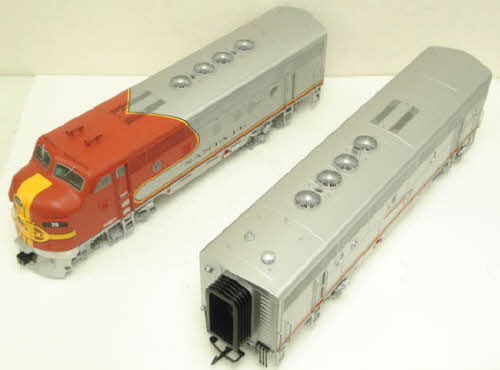 USA Trains R22257 G Santa Fe F3 AB Powered Diesel Locomotive Set