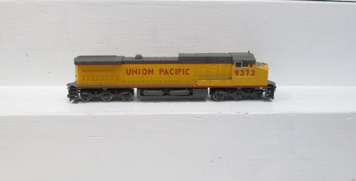 Bachmann 86002 HO Union Pacific GE DASH 8-40CW Wide Cab Diesel