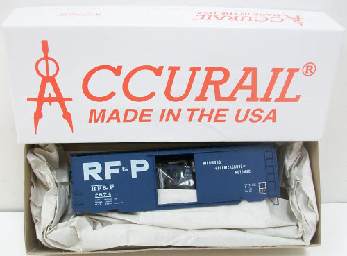 Accurail 2874 RF&P 40' HO Scale Boxcar Kit