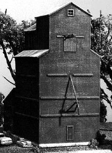 American Model Builders 610 N Scale Laser Art Country Grain Elevator Kit