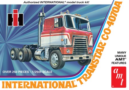 AMT 1203 1:25 International Transtar CO-4070A Semi Tractor Cab Plastic Model Kit