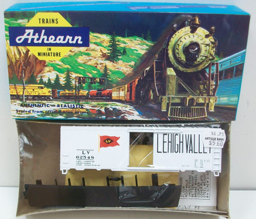 Athearn 211 HO Lehigh Valley 40' Boxcar Kit