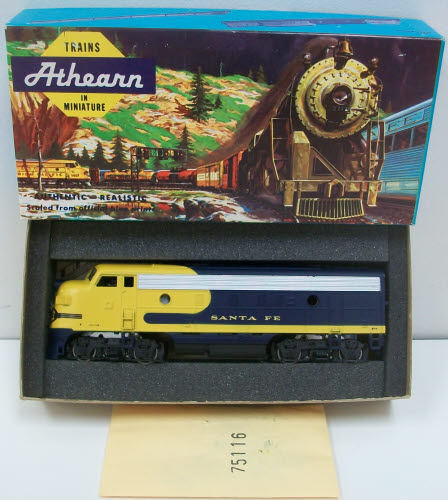 Athearn 3203 HO Scale Santa Fe EMD F7A Diesel Locomotive