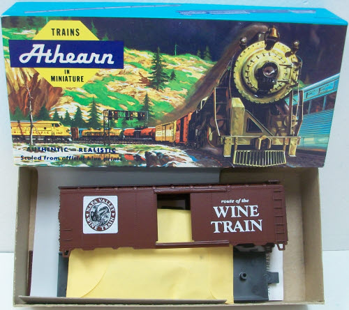 Athearn 887-1 Wine Train 40' HO Specialty Boxcar Kit