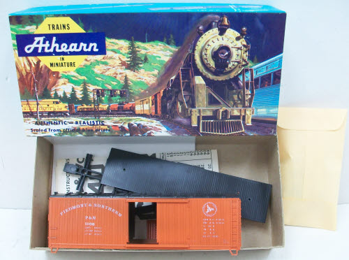 Athearn 6003 HO Scale Piedmont & Northern Boxcar Kit