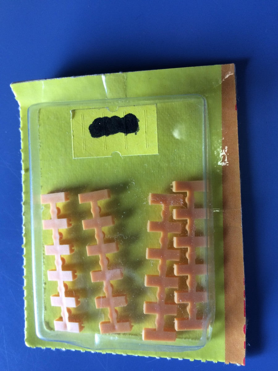 Atlas 2538 N-Scale Orange Plastic Joiners (Pack of 24)