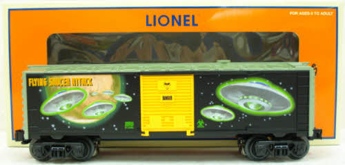 Lionel 6-36824 O Gauge Alien Smoke Operating Boxcar