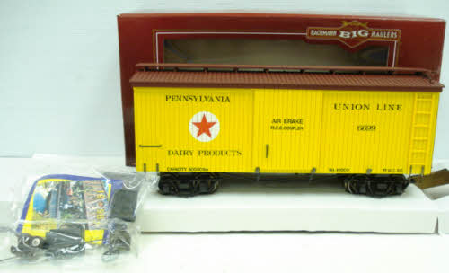 Bachmann 95368 20' Pennsylvania Railroad Union Line Boxcar (Metal Wheels)