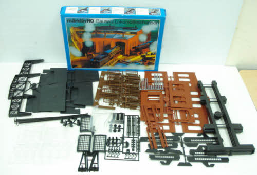 Marklin 7288 HO Scale Locomotive Shed & Building Kit