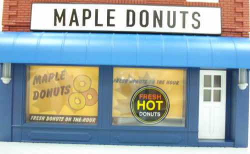 MTH 30-90226 Maple Donuts 3-Story Building