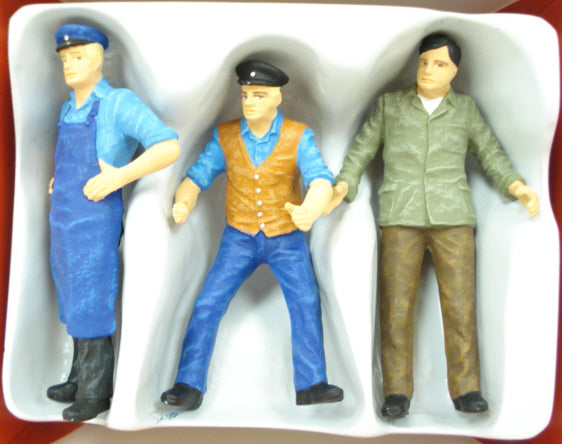Preiser 45028 G Standing Delivery Men Figures (Set of 3)