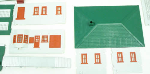 K-Line K012103A North Pole Village Building Kit Set (5)