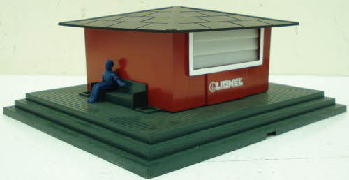 Lionel 6-12737 Operating Whistling Freight Shed LN/Box