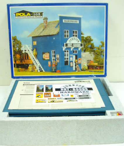 Pola 934 G Scale Johnson''''s Dry Goods Hardware Building Kit