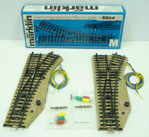 Marklin 5204 HO Scale Right Hand 24 ° Manual 2-Way Swich Turnouts [2]