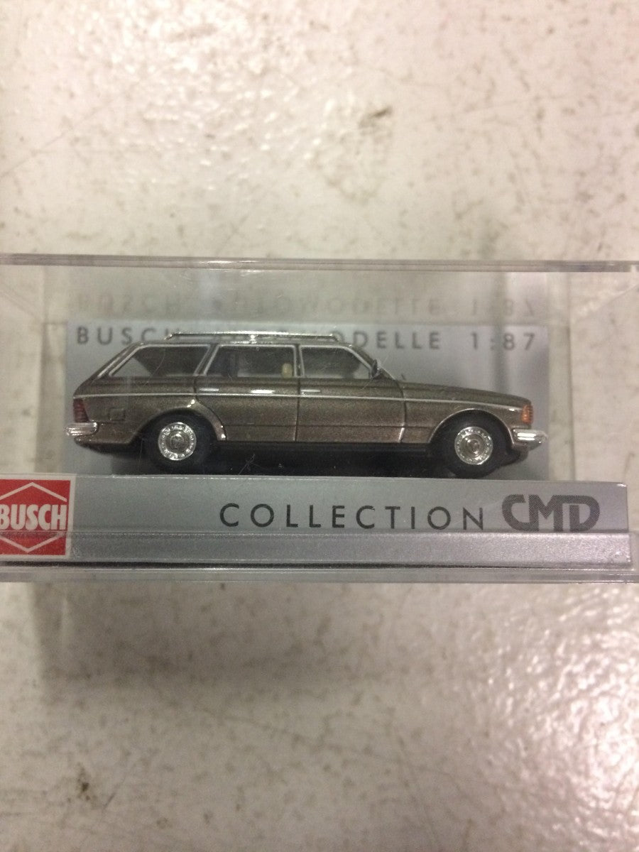 Busch 46805 Merc W 123 T-Modelll 1977 Pewter