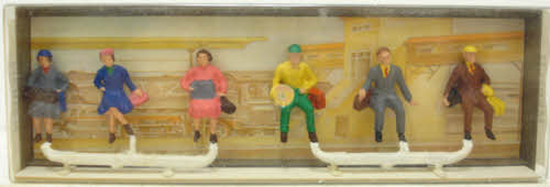 Merten 855 HO Sitting Passenger Figures
