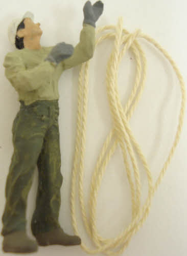 Arttista 1370 O Man Pulling Rope Pewter Figure