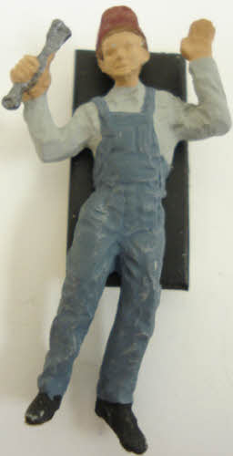Arttista 1441 Mechanic on Dolly Pewter Figure