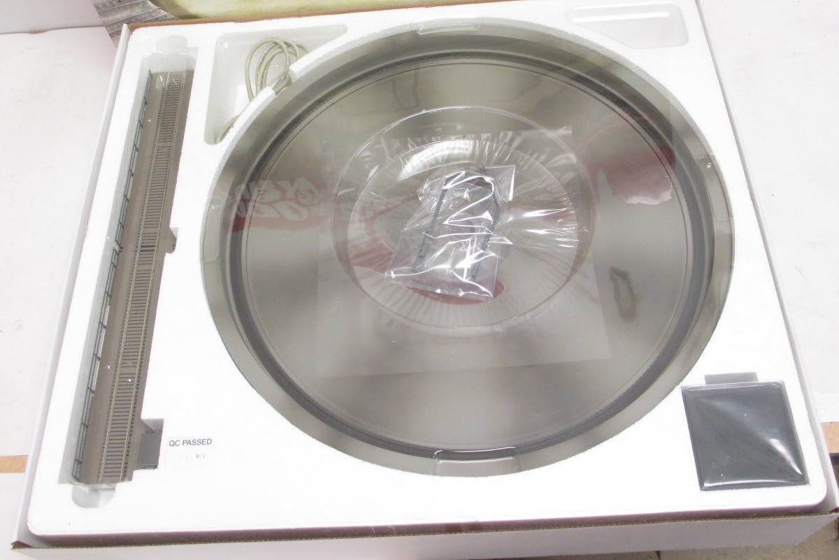 Walthers 933-2829 HO Scale Modern 130' Turntable Cornestone Built-Up Series