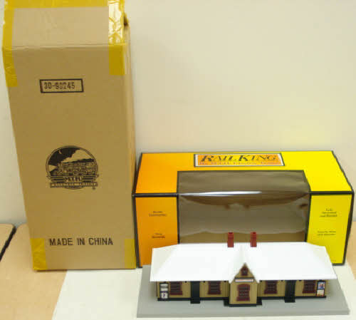 MTH 30-90245 O North Pole Country Passenger Station