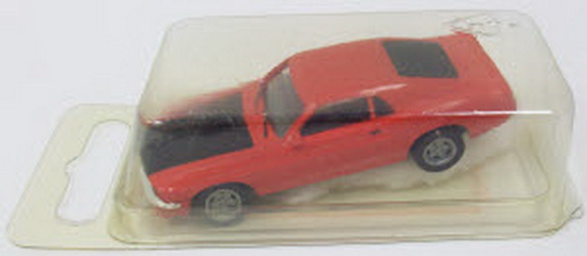 Con-Cor 004-004016 HO Scale 89 Ford Mustang - red