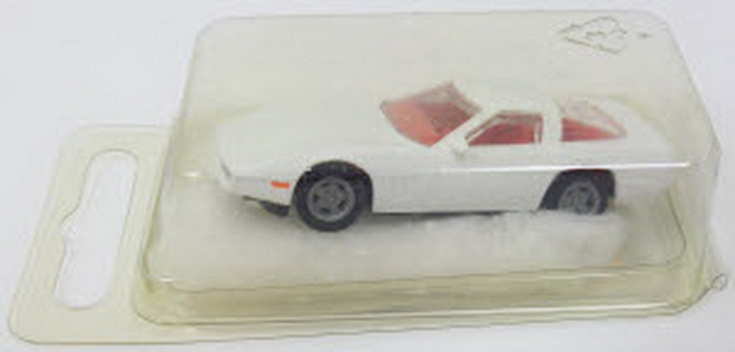 Con-Cor 004-004023 HO Scale Corvette ZR1 - white