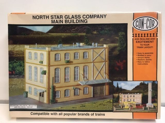 Con-Cor 002-009070 HO Scale North Star Glass Company Main Building Kit