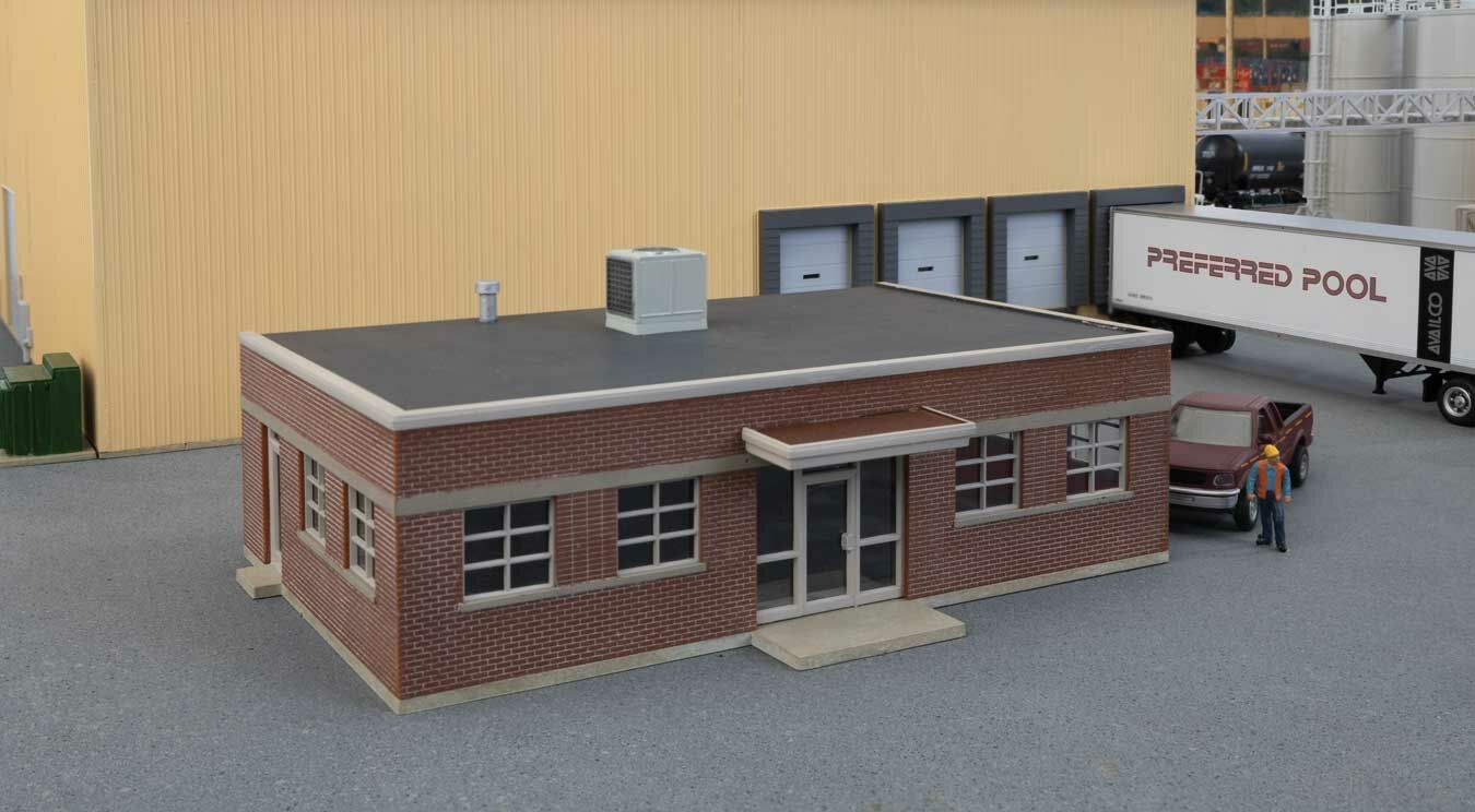 Walthers 933-4136 HO Chemical Distributor Building Kit